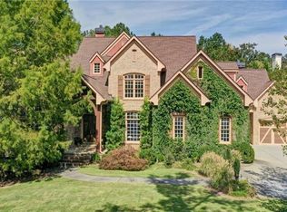 485 Londonberry Rd NW, Sandy Springs, GA 30327