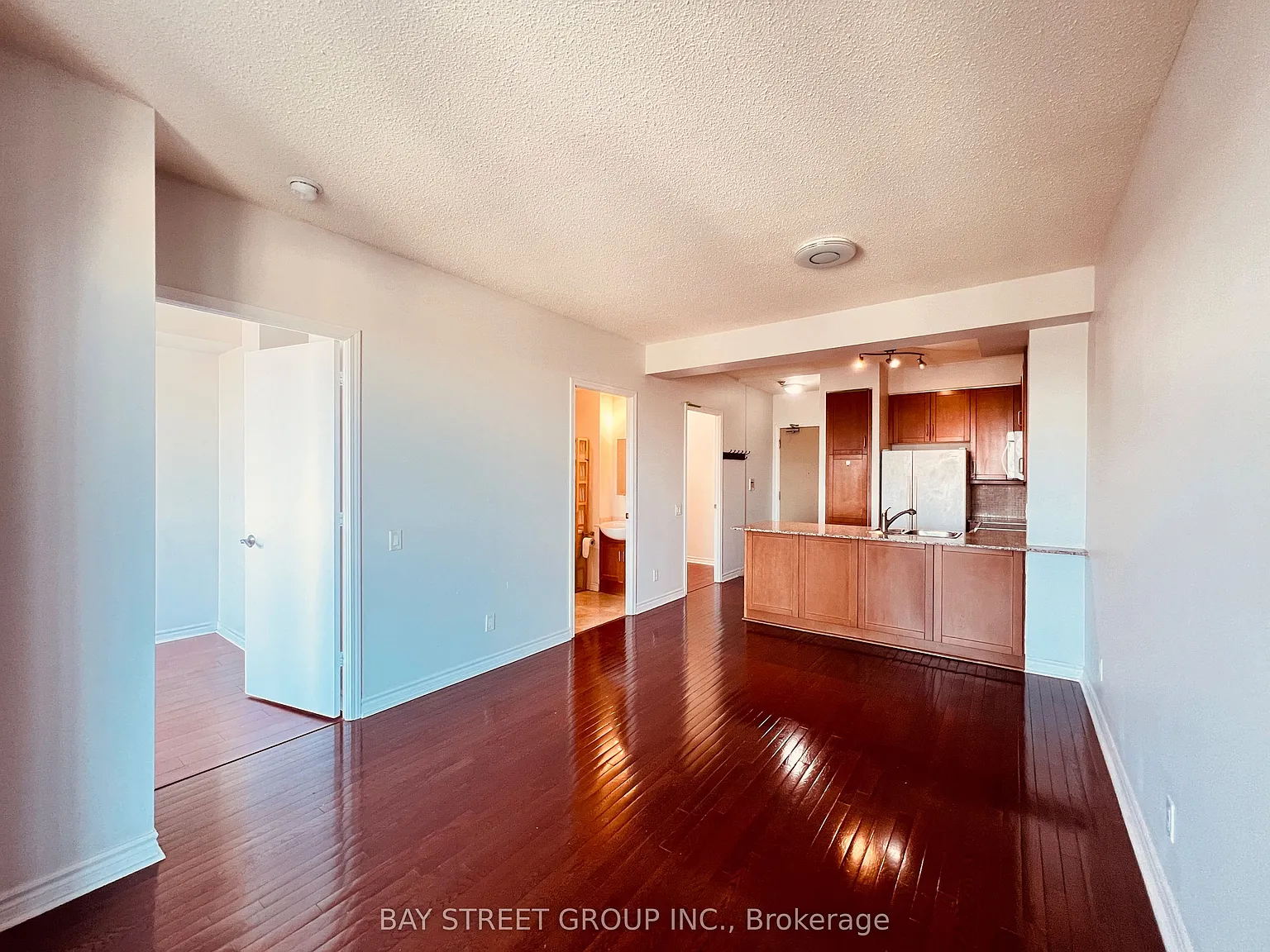 2 bed, $2,400 — Photo 3