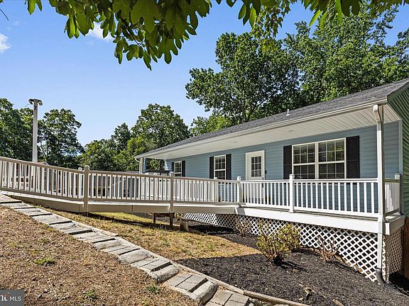 3rd image of 12525 Adobe Cir