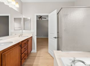 9075 Ashiwi Ave, Las Vegas, NV 89178