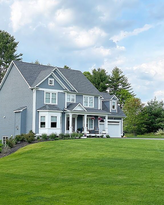 1st image of 20 Mowry Farms Ln