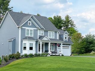 20 Mowry Farms Ln, North Smithfield, RI 02896