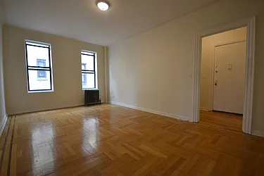 Rented by Silverstein Collection LLC 