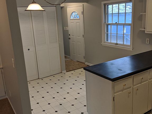 4th image of 1921 Clarmarnic Dr