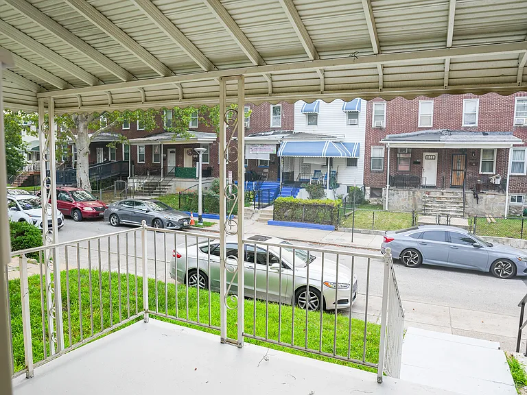 3714 Beehler Ave — Photo 6