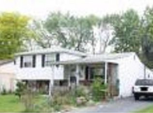 3583 Rockledge Dr, Columbus, OH 43223