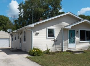 812 E Linden Ave, Manitowoc, WI 54220