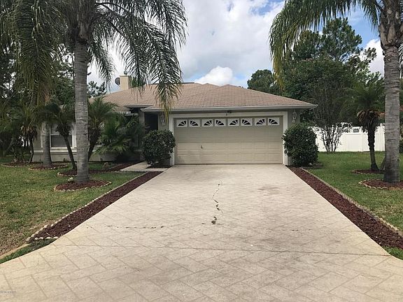 2nd image of 3 Lake Charles Ln