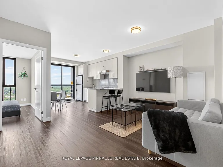 15 Queen St S #2303 — Photo 12