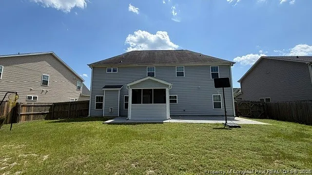 4 bed, 3.0 bath, 2893 sqft, $2,650 — Photo 2