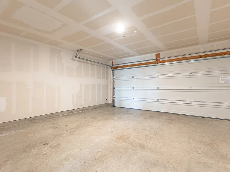 4310 Fluvial Cir — Photo 31