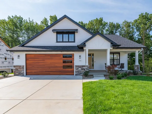 551 Sand Pointe Trl, Portage, MI 49024