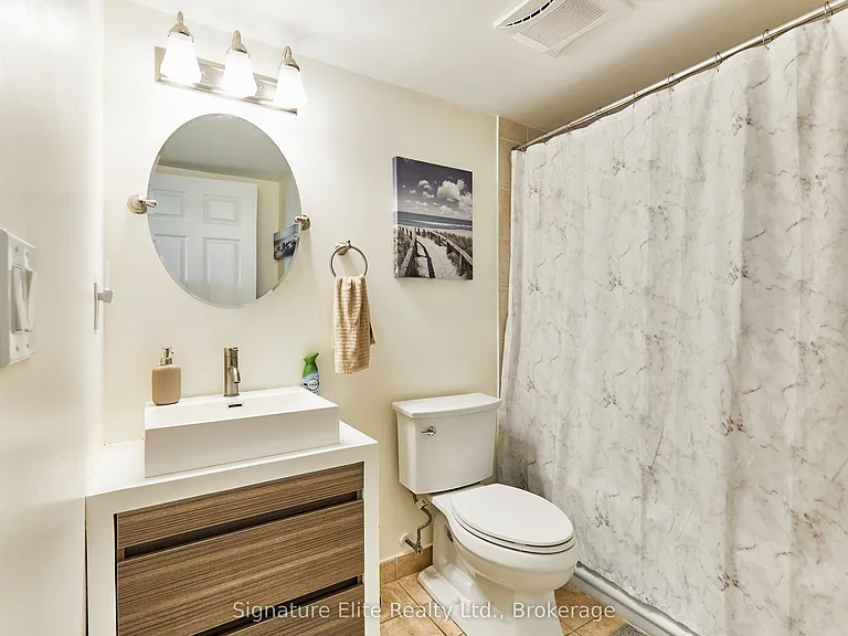 11 Oneida Cres #LPH05 — Photo 14