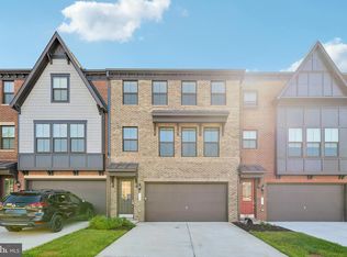 8124 Bock Farm Pl, Alexandria, VA 22306