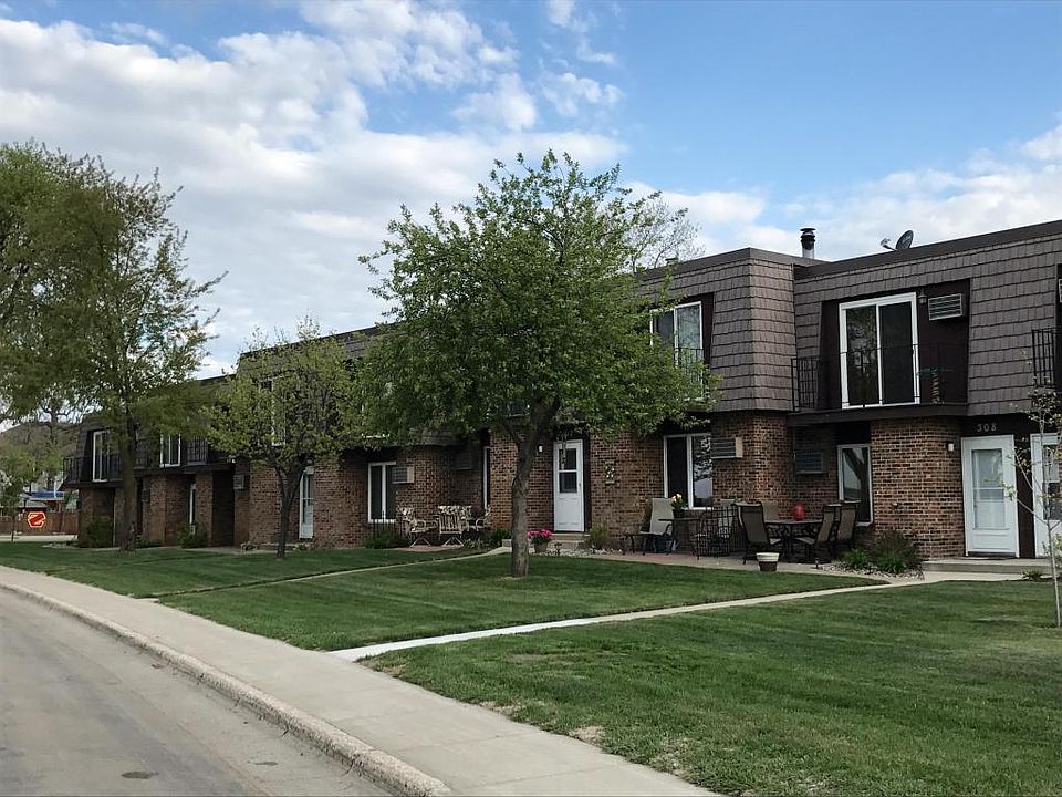 1st image of 314 W Lake Dr