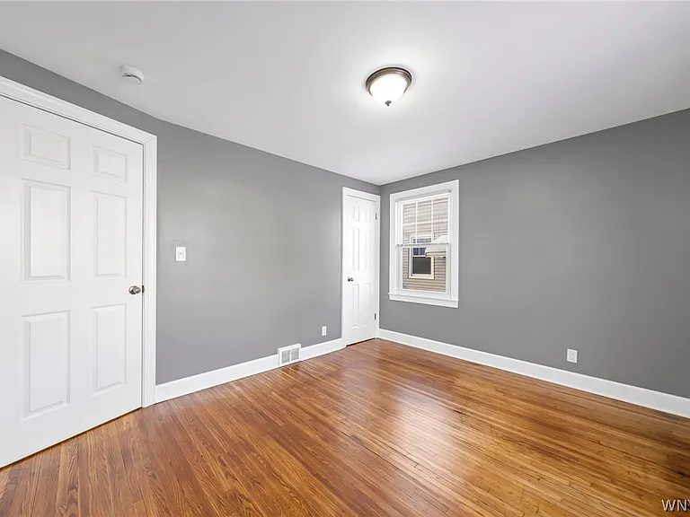 206 Wrexham Ct N — Photo 24