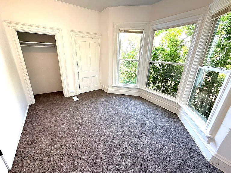 1215 Arlington Ave #1 — Photo 10