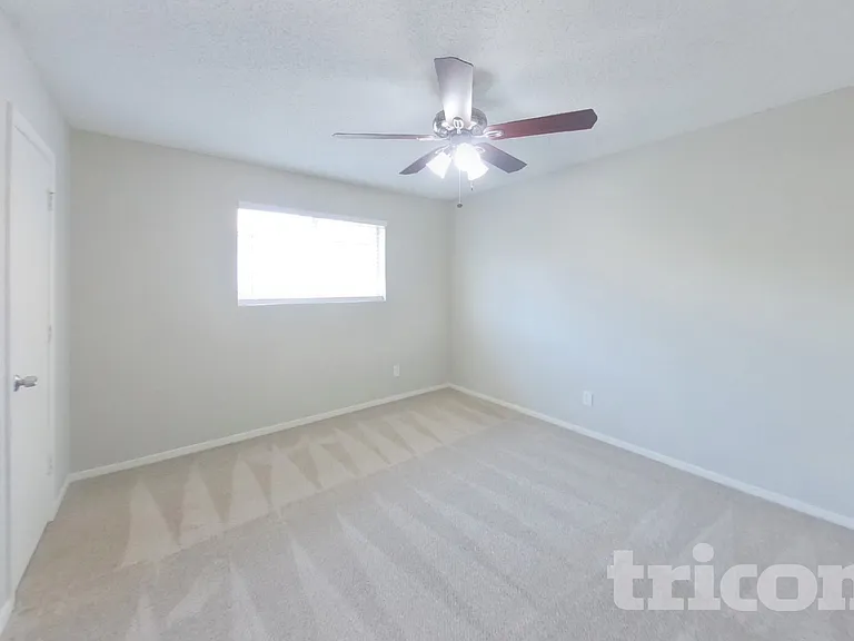 824 Hollow Creek Rd — Photo 9