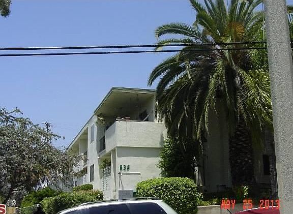 2nd image of 835 Ashland Ave APT 5