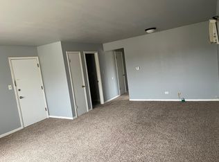 550 Eichler Dr #3, Dundee, IL 60118