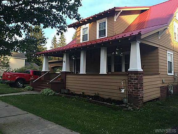 2nd image of 42 Temple St