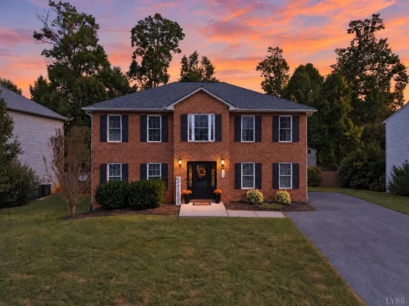 1114 Woods End Ln, Forest, VA 24551