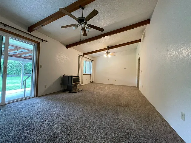 14901 Eagle Dr — Photo 13