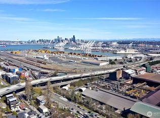 3905 SW Avalon Way, Seattle, WA 98126