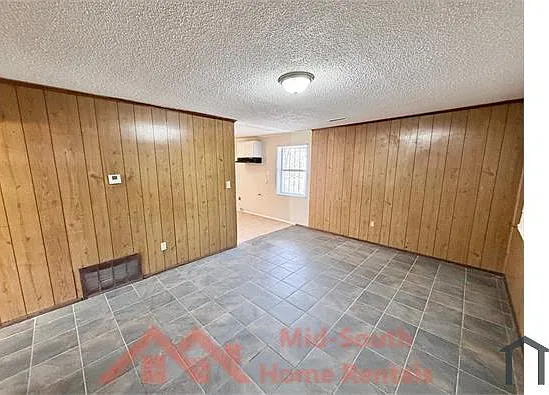 3205 Madewell St — Photo 11