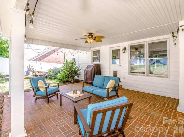 921 Argyle Ct, Statesville, NC 28677
