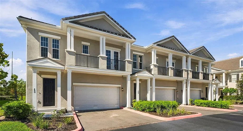 3 bed, 3.5 bath, 2397 sqft, $6,500 — Photo 1