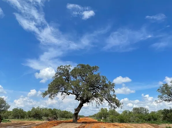 147 County Road 2644 LOT 23, Moore, TX 78057