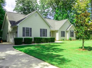 2159 Machala Dr, Randleman, NC 27317