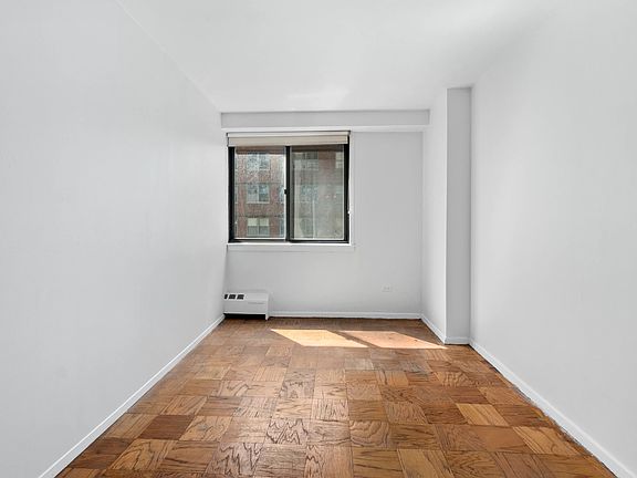 4th image of 16 W 16th St APT 4BS
