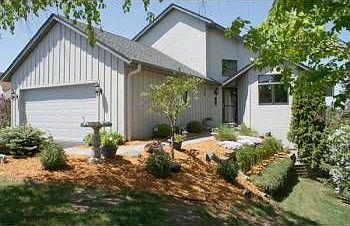 1st image of 15998 Hyland Pointe Ct