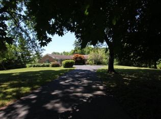 1036 W Hayes Ave, Louisville, IL 61920