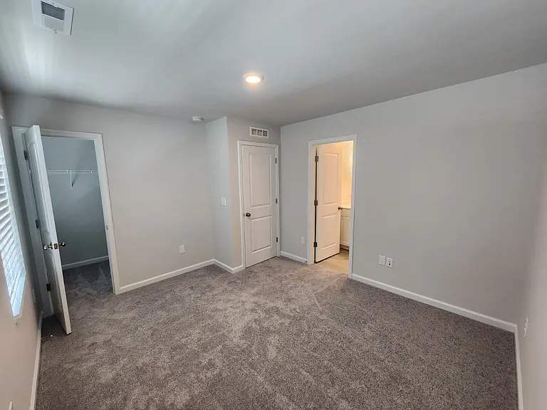 4006 Silver Oak Ln — Photo 10