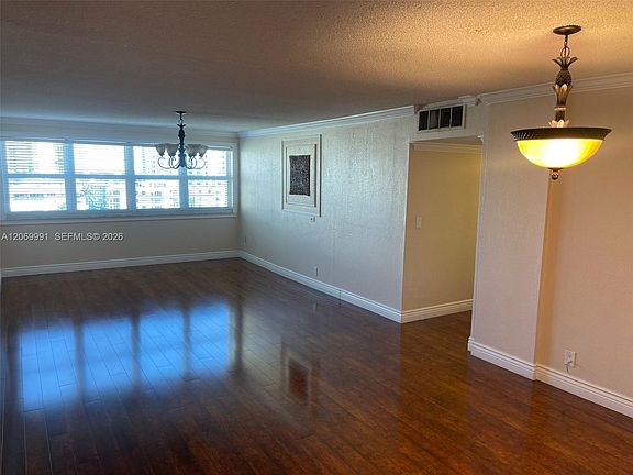 2nd image of 111 Golden Isles Dr APT F2