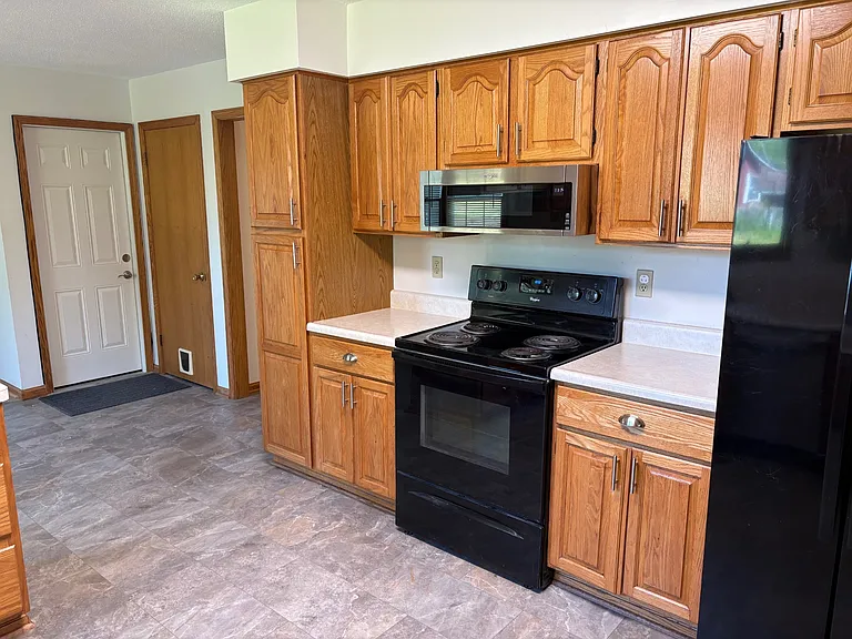 5102 Cindy Ln — Photo 4