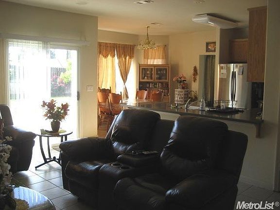 4th image of 589 Agate Ave