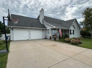 3431 E Cleveland St, Ladd, IL 61329
