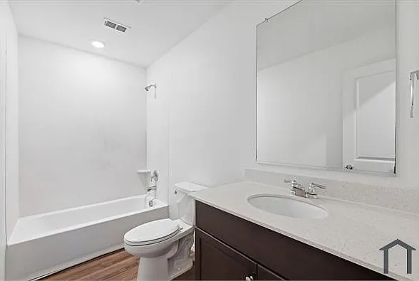 7336 Woodpecker Dr — Photo 1