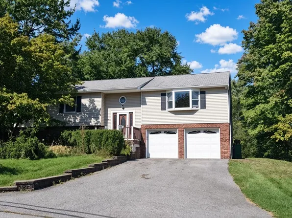 56 Mandalay Drive, Poughkeepsie, NY 12603