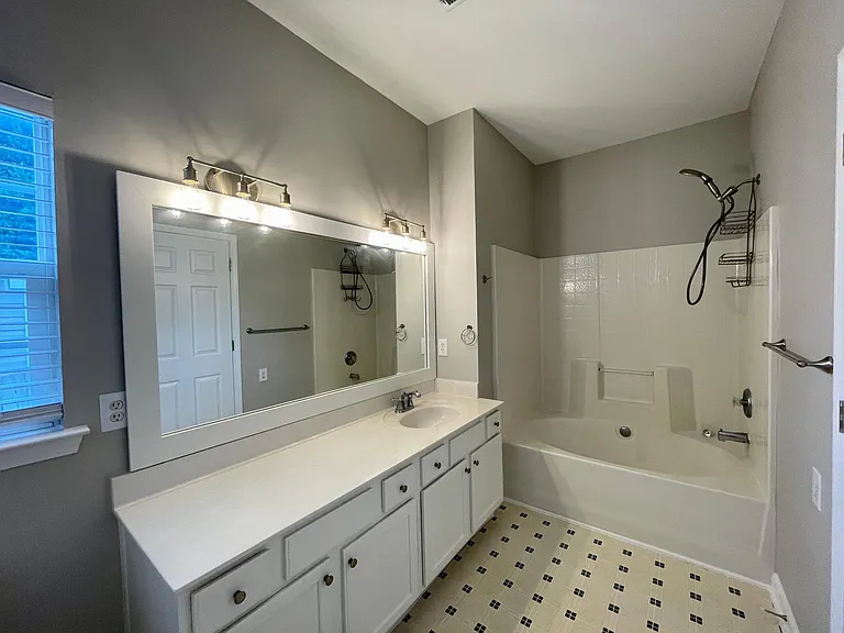 3710 Pemberton Way — Photo 9