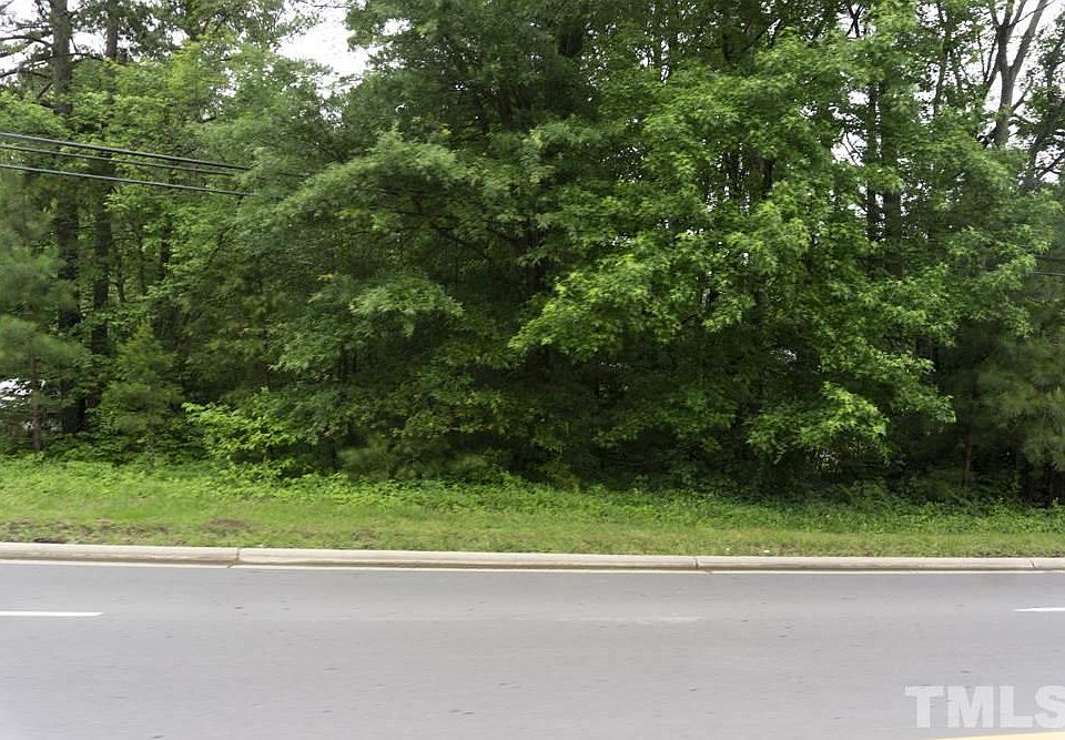 2nd image of 5639 N Roxboro Rd