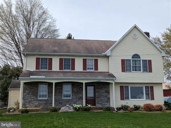 1188 N Colebrook Rd, Manheim, PA 17545