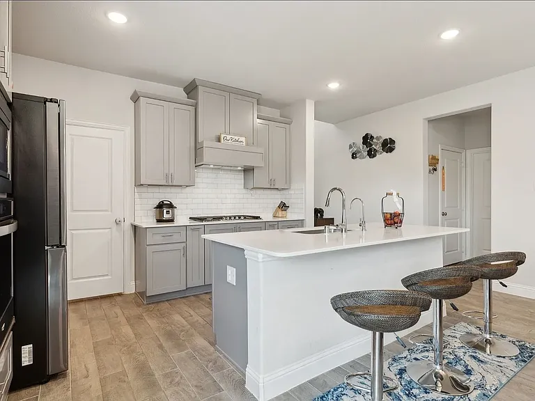 3640 Lillian Ct — Photo 9