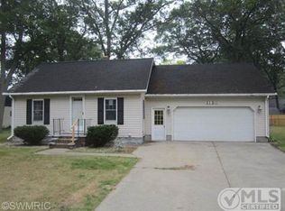 2180 W Norton Ave, Norton Shores, MI