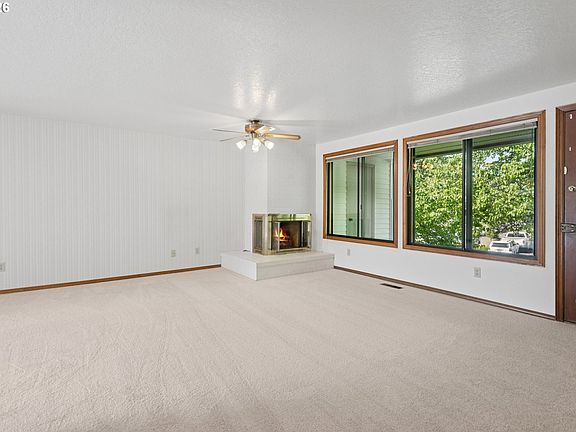 3rd image of 12116 SE 104th Ct