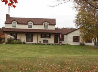 1251 N McKinley Rd, Flushing, MI 48433